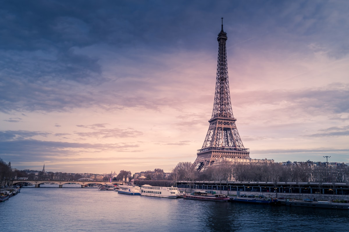 Vue panoramique de Paris : zone d'intervention Vitelect en Île-de-France